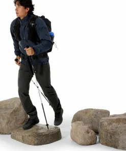 Arc'teryx Men's Atom Jacket Black Sapphire