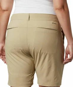 Columbia Women's Saturday Trail Long Short British Tan