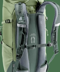 Discount Deuter Men's Trail 24L Grove-Ivy