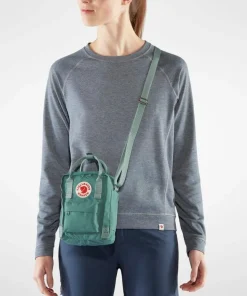 New Fjällräven Kånken Sling Blackberry