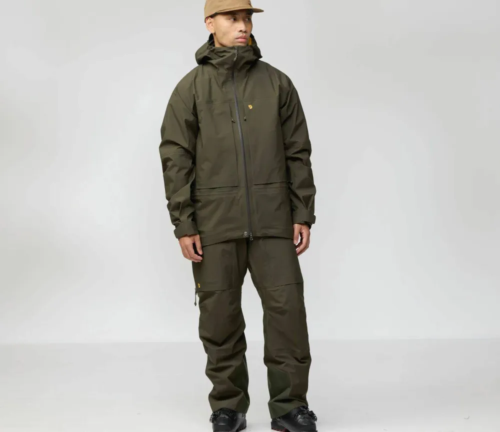 Best Fjällräven Men's Bergtagen GORE-TEX Touring Jacket Deep Forest