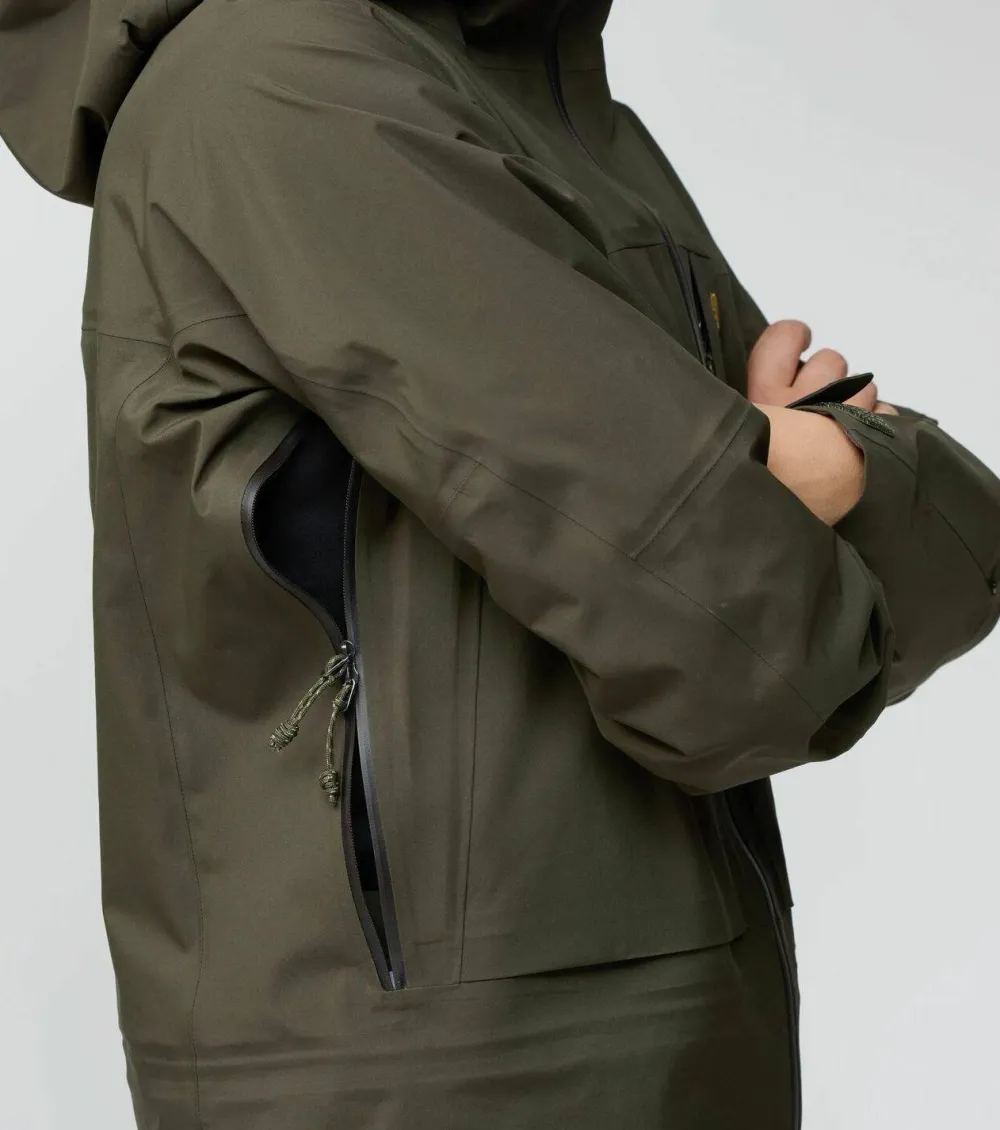New Fjällräven Women's Bergtagen GORE-TEX Touring Jacket Black