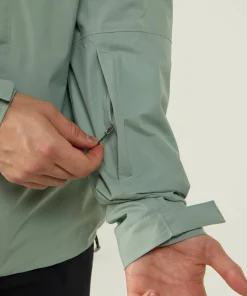 Outlet Haglöfs Men's Astral GORE-TEX II Jacket Dew Green