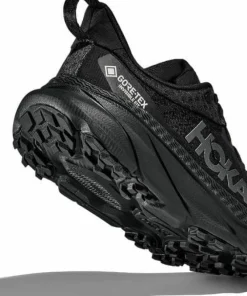 New Hoka Women's Challenger 7 GORE-TEX Black/Black