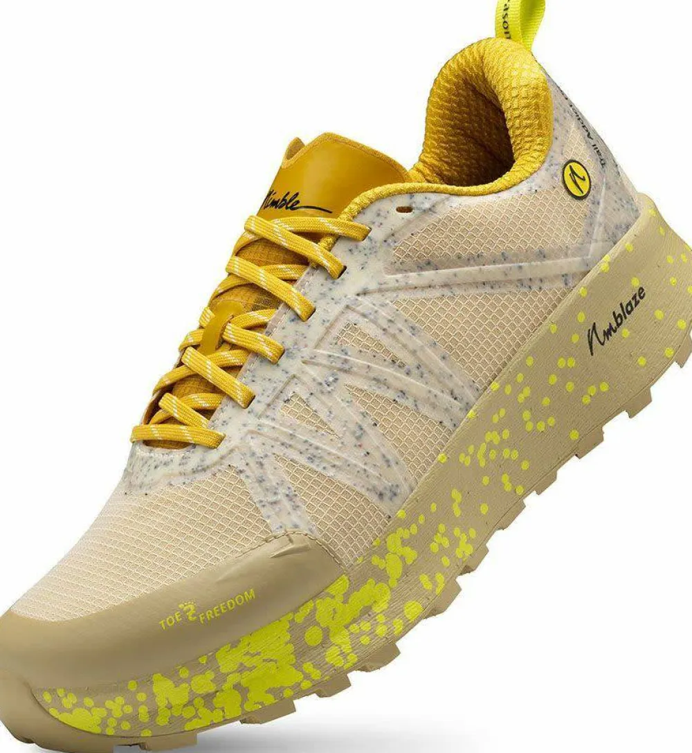 Best Joe Nimble Men's Trail Addict Pro-R Beige