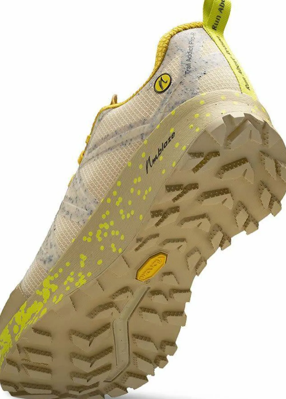 Best Joe Nimble Men's Trail Addict Pro-R Beige