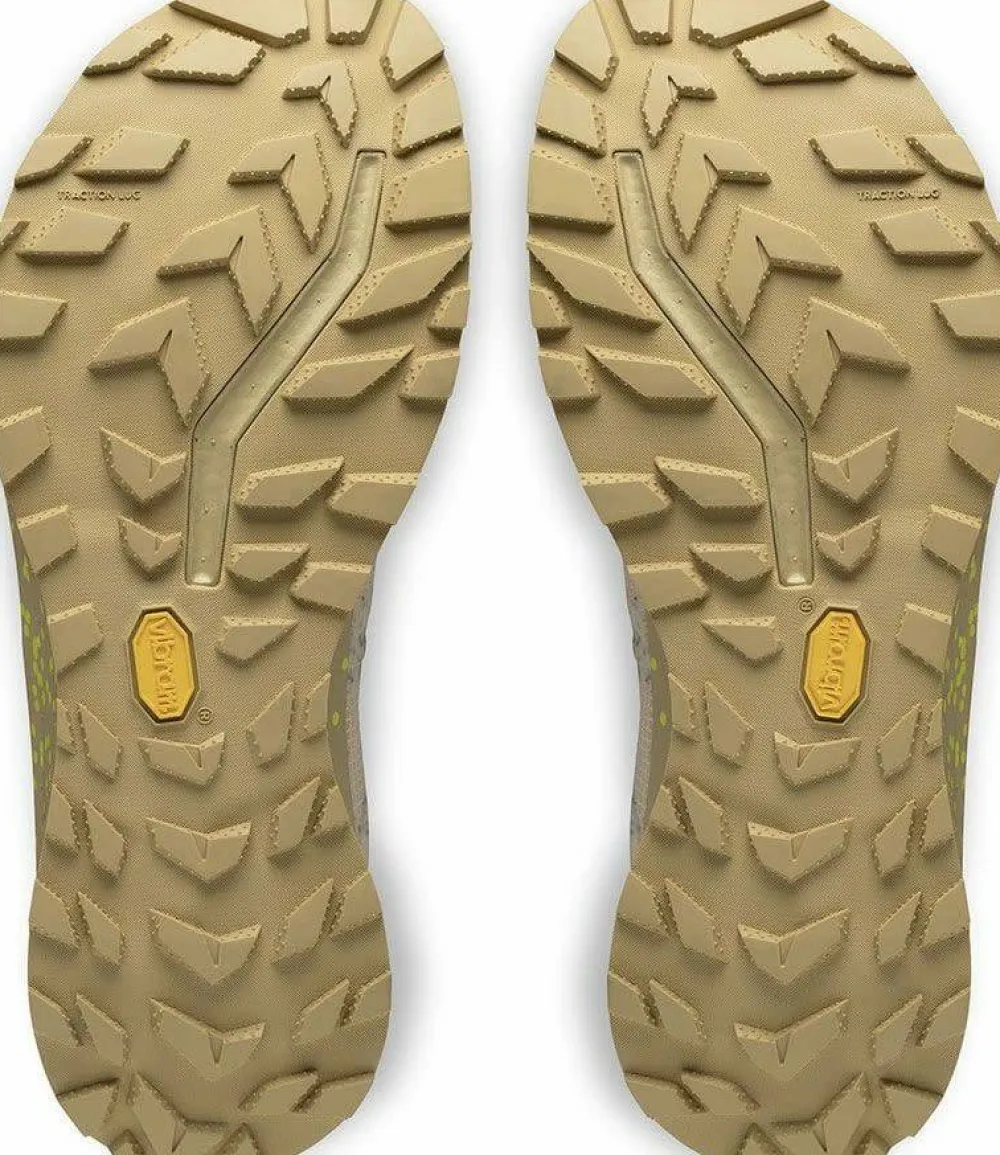 Best Joe Nimble Men's Trail Addict Pro-R Beige