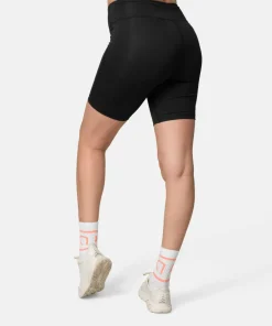 Clearance Kari Traa Women's Ava 8 Inch Shorts Black