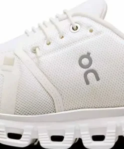 Sale On Women's Cloud 6 White/White