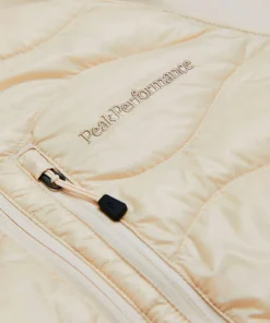 New Peak Performance Women's Helium Down Hybrid Hood Sand Fog