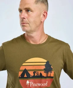 Hot Pinewood Men's Finnveden Recycled Outdoor T-Shirt Olive Melange Campsite