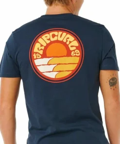 Rip Curl Men's Pacific Rinse Stacked Tee Dark Navy