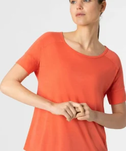 Hot super.natural Women's Isla Tee Living Coral