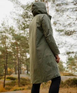 Sale Urberg Women's 2L Rain Coat Black Beauty