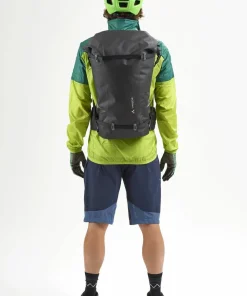 New VAUDE Proof 28 Black